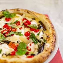 Pizza Elisabetta Farnese - Pizzeria Carmnella