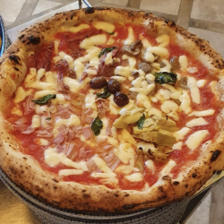 Pizza Capricciosa - Pizzeria del Portico