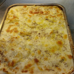 Pasta al Forno con Salsiccia e Besciamella - Pizzeria Jesce Sole