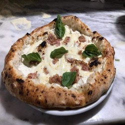 Pizza Esterina - Pizz A' Street