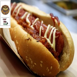 Hot Dog con Chili - Dog Out
